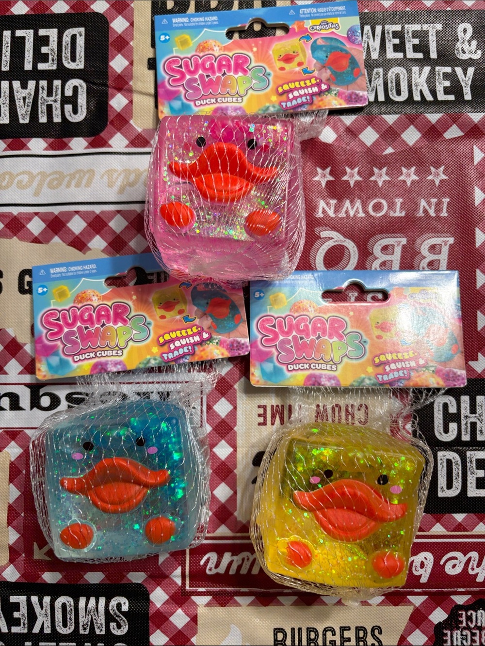 1 Sugar Swaps Duck Cube - Pink, Blue, Yellow Glitter Squishy